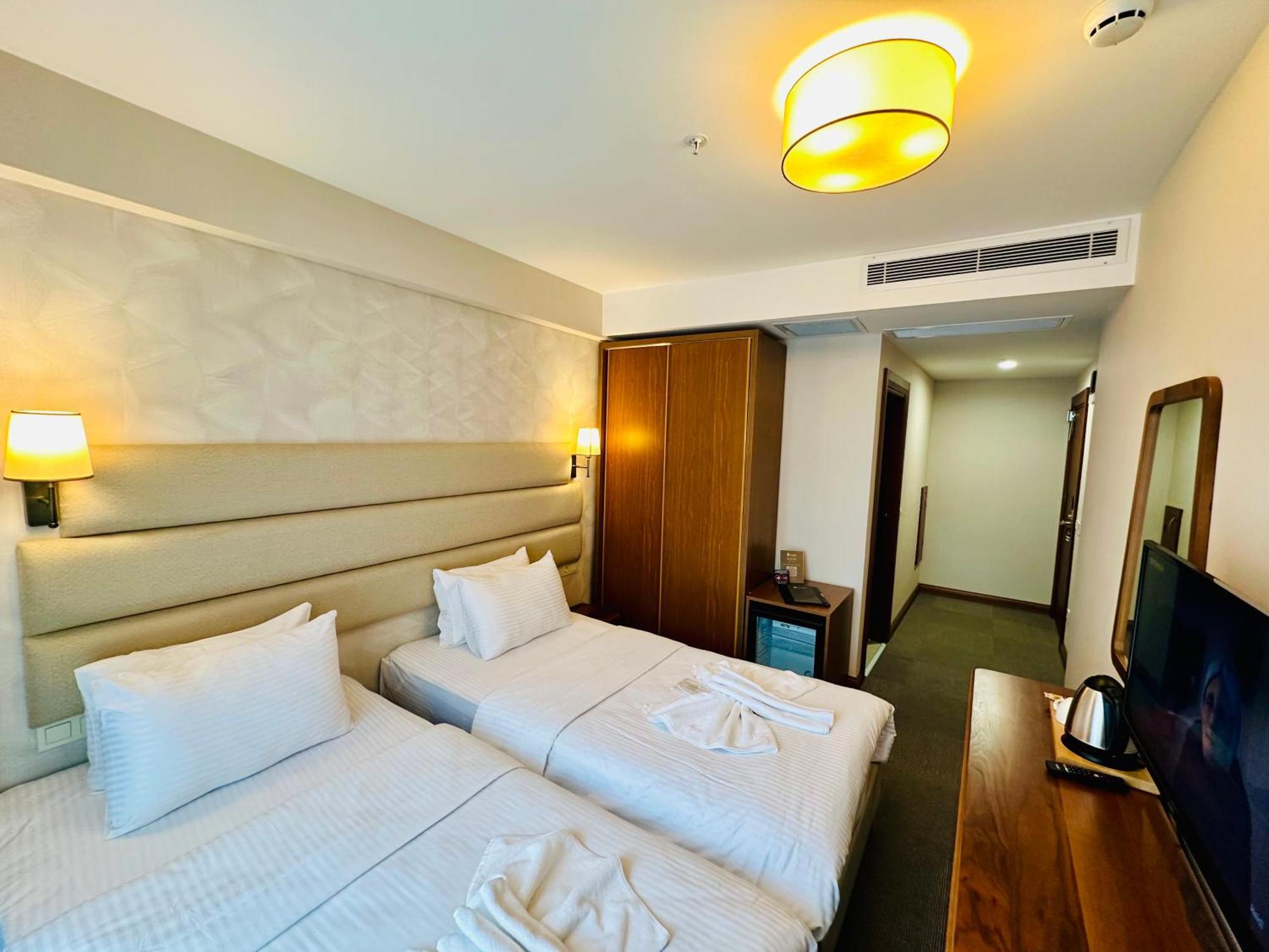 Istanbul Midpoint Hotel Ngoại thất bức ảnh