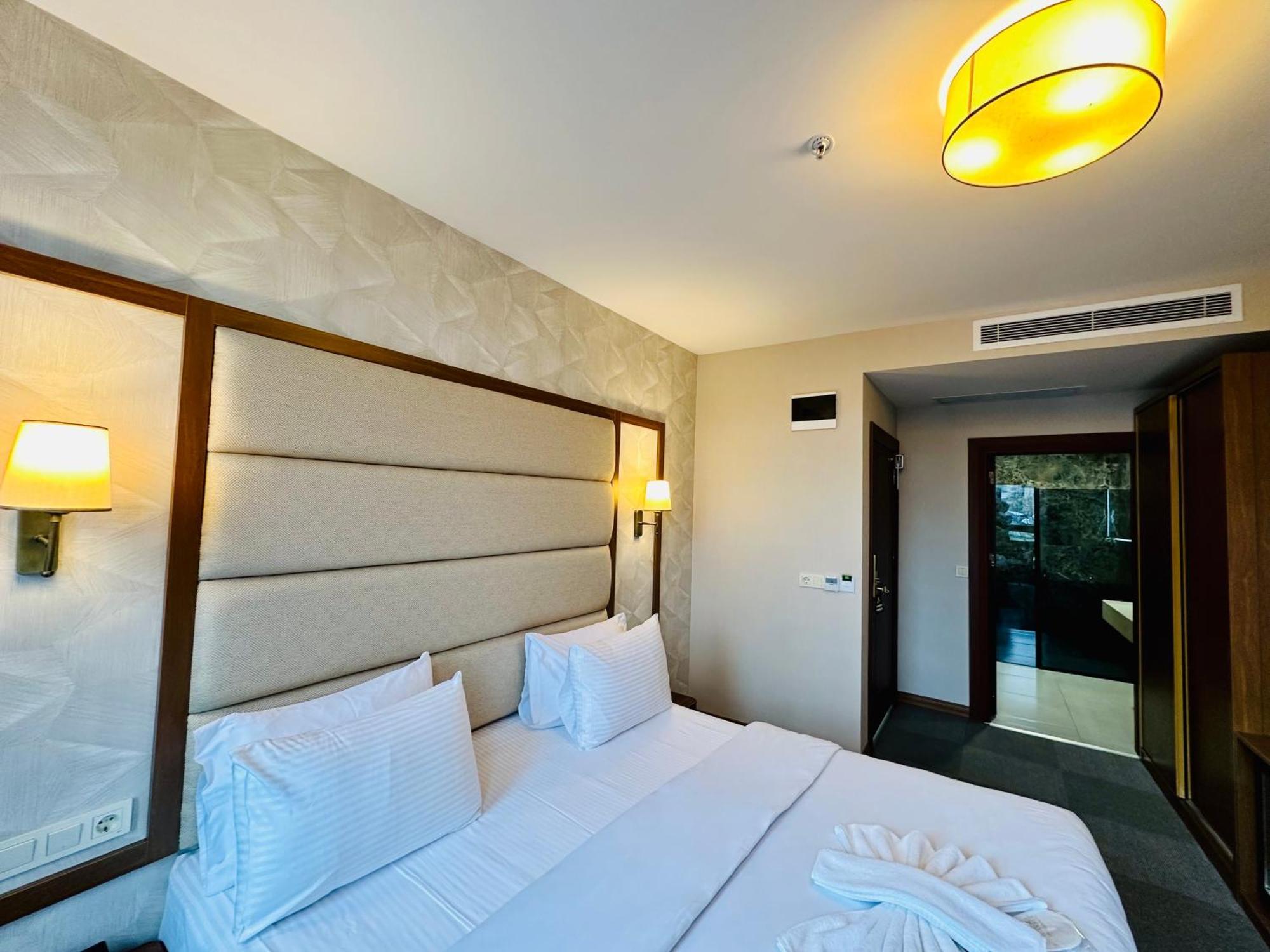 Istanbul Midpoint Hotel Ngoại thất bức ảnh